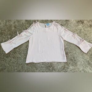Cece women’s pink long sleeve blouse size L exposed sleeves with bows. EUC